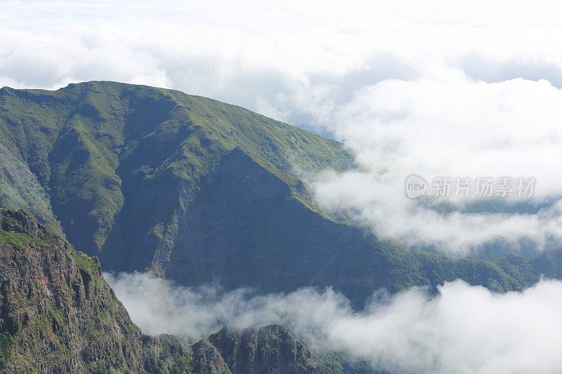 Pico do Areeiro 1818米山区-马德里